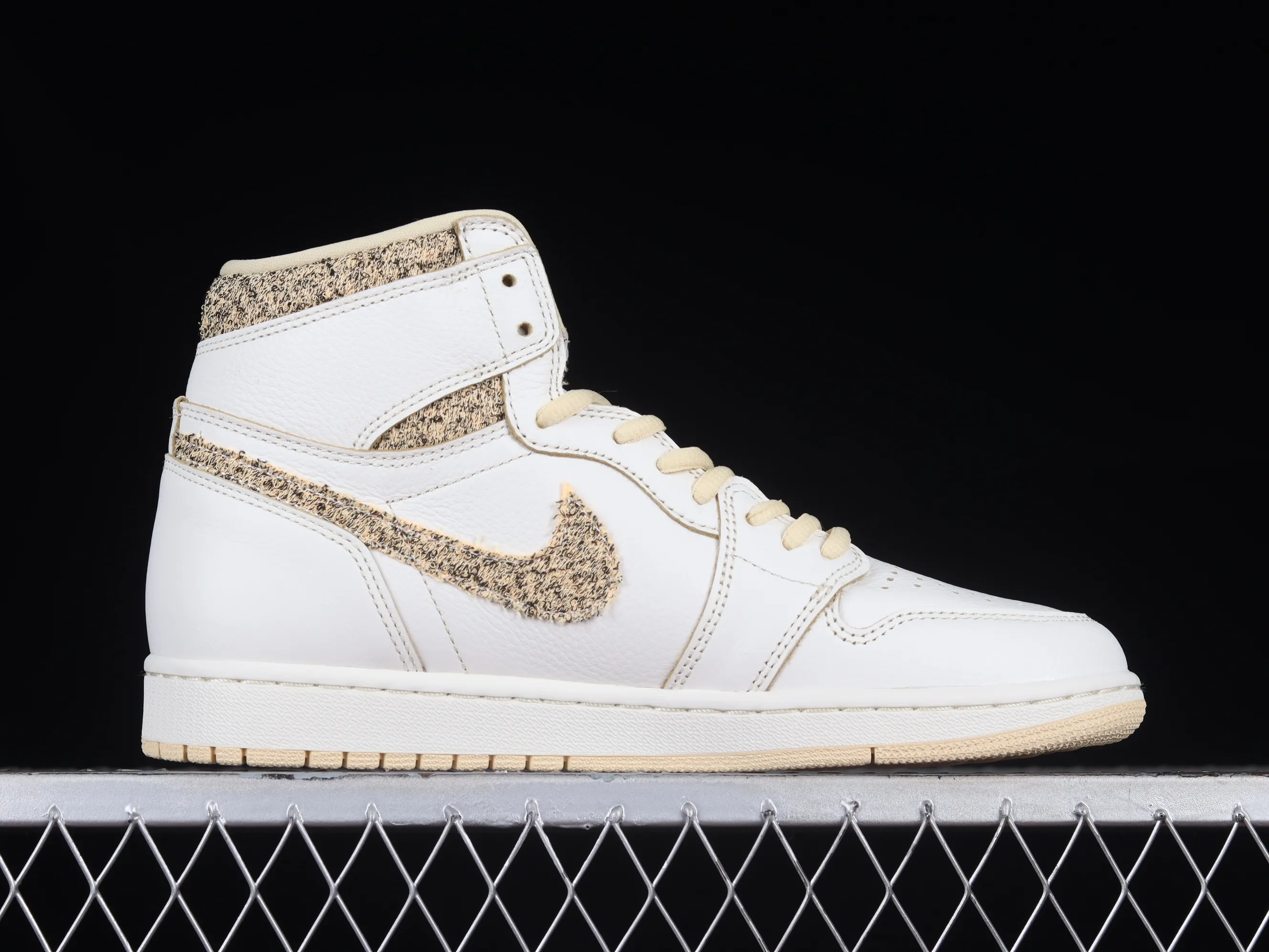 All categories Air Jordan Jordan series basketball shoes Air Jordan 11 P version Air Jordan 1 High OG "Vibrations of Naija" AJ1 Qiao 1 Xiaoxiangfeng high-top basketball shoes FD8631-100
